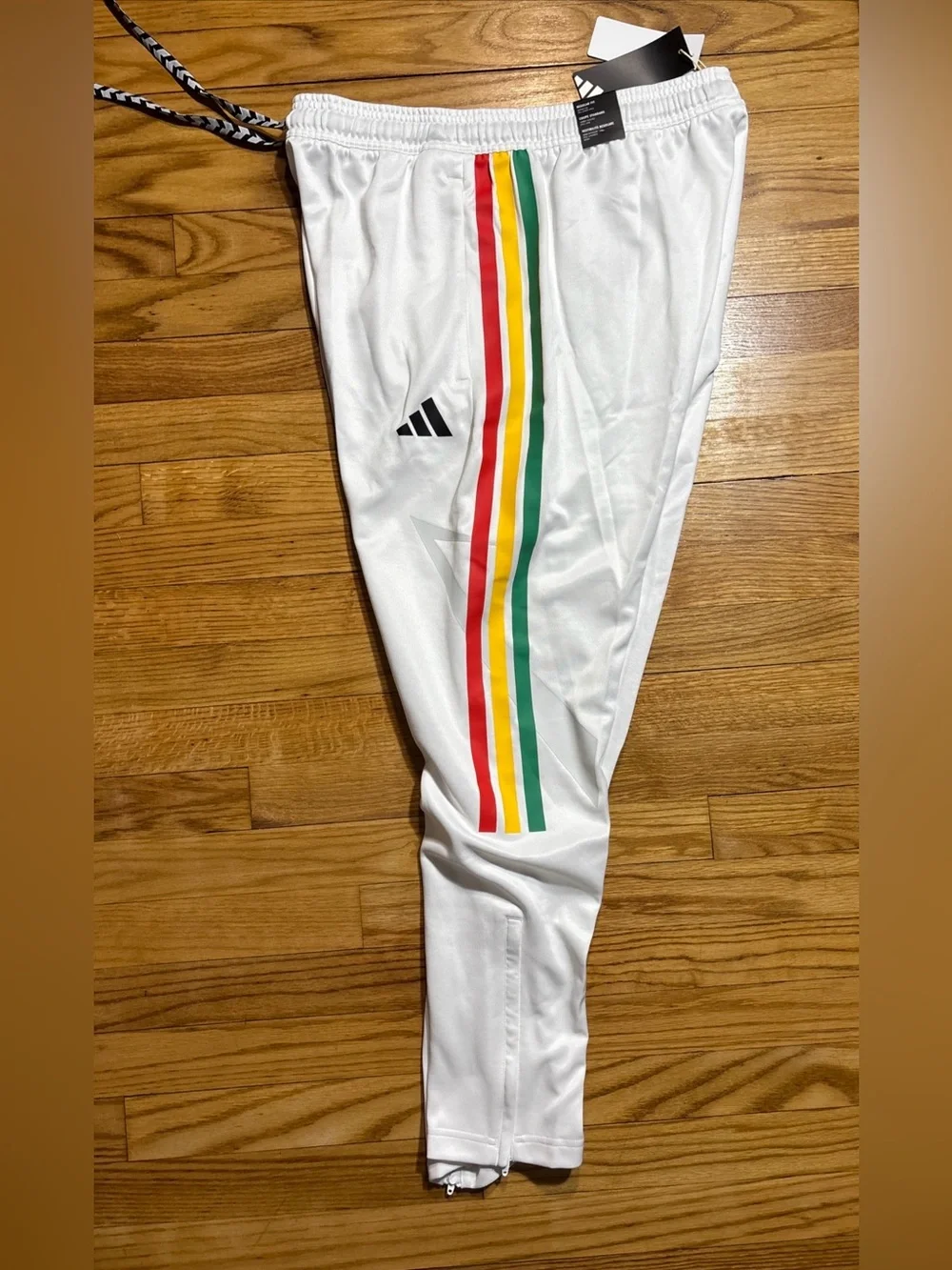 ADIDAS House of Tiro Nations Pack Pants White,red,gold,green Men’s sz L NEW!